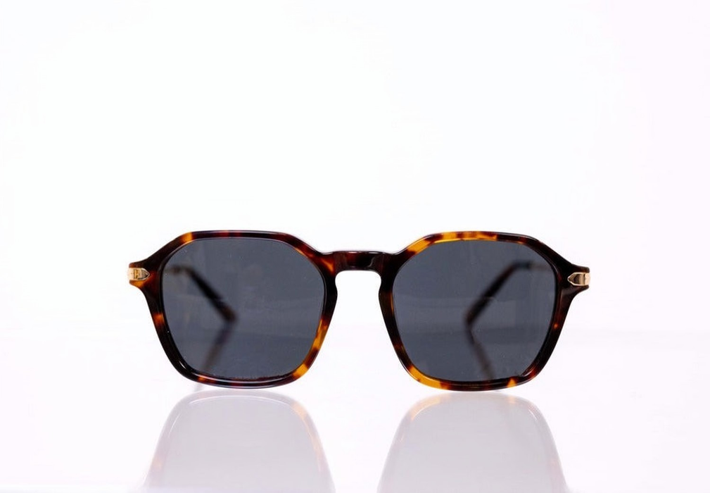 Tiger's Eye square sunglasses